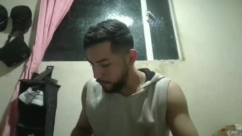 Snapshot of arthur1718 chatting on October 21, 2:34 am arthur1718 online show from October 21, 2:34 am