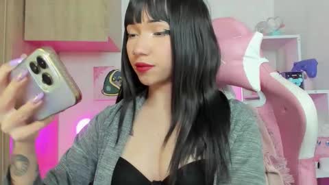 Snapshot of artic_love chatting on October 24, 4:31 am Lenna online show from October 24, 4:31 am