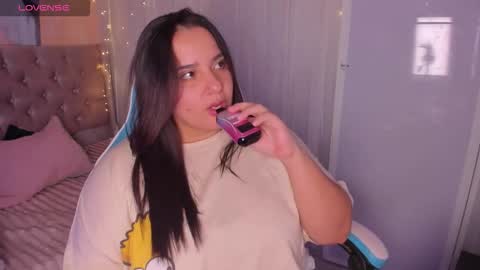 Snapshot of artmisa0519 chatting on October 22, 5:41 am artmisa0519 online show from October 22, 5:41 am