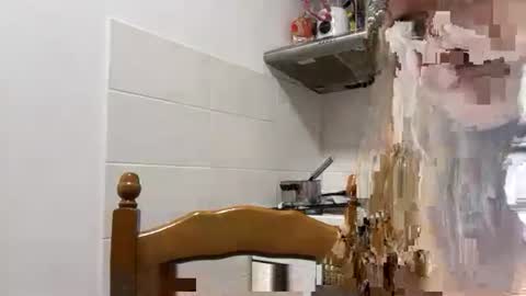 Snapshot of artsyandcraftsy_ chatting on September 8, 8:19 pm MIA online show from September 8, 8:19 pm