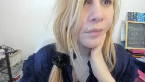 MIA online show from January 10, 11:23 am