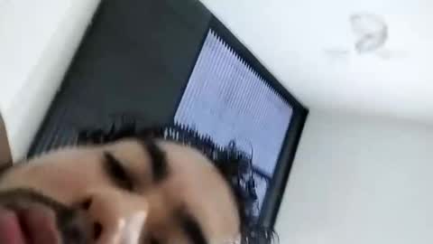 arturguy01 online show from December 21, 11:02 pm