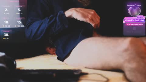 Snapshot of arty_cock chatting on December 15, 8:36 pm Arty Cock online show from December 15, 8:36 pm