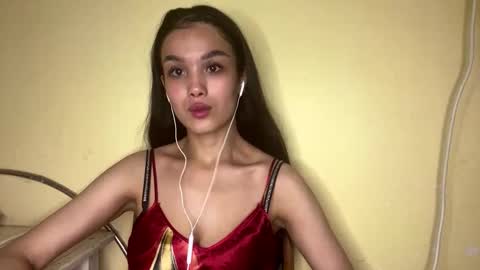 Amina online show from February 8, 6:11 pm