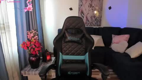 hellen online show from January 15, 3:39 pm