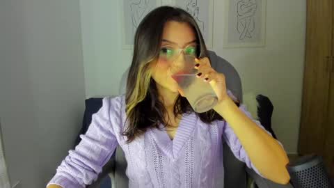 Zahaara online show from December 25, 9:54 pm