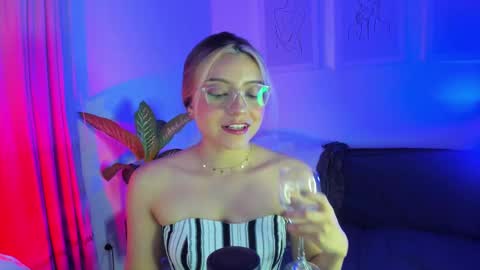 Zahaara online show from February 14, 11:20 pm