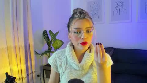 Zahaara online show from February 21, 9:00 pm