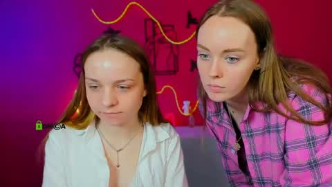 A Tiny Angel online show from May 5, 6:10 am