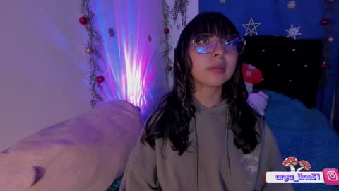 Snapshot of arya_line chatting on December 20, 1:36 am Arys online show from December 20, 1:36 am