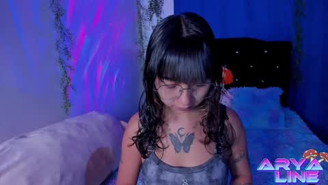 Snapshot of arya_line chatting on January 18, 1:52 am Arys online show from January 18, 1:52 am