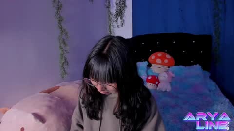 Snapshot of arya_line chatting on January 23, 2:12 am Arys online show from January 23, 2:12 am