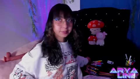 Snapshot of arya_line chatting on February 14, 5:51 am Arys online show from February 14, 5:51 am