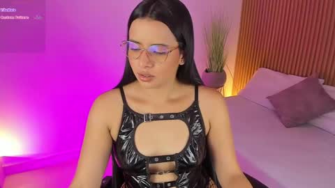 Snapshot of arya_ruiz chatting on December 30, 12:20 pm Arya online show from December 30, 12:20 pm