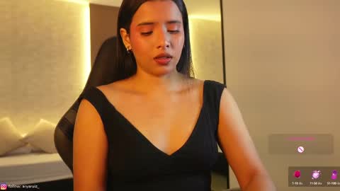 Snapshot of arya_ruiz chatting on September 30, 12:32 pm Arya online show from September 30, 12:32 pm