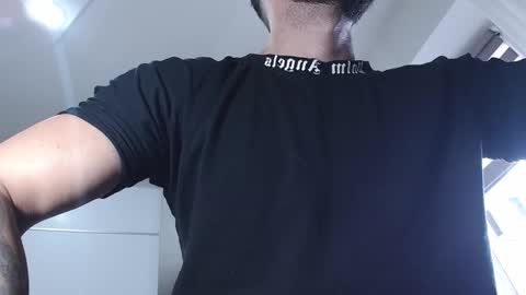 Snapshot of aryanaian1 chatting on November 6, 11:22 am AryanAian1 online show from November 6, 11:22 am