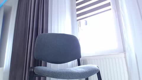 Snapshot of aryanaian1 chatting on December 3, 12:14 pm AryanAian1 online show from December 3, 12:14 pm