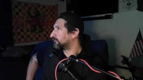 Snapshot of asanator101 chatting on October 9, 2:20 am devilPup75 online show from October 9, 2:20 am