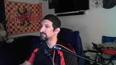 Snapshot of asanator101 chatting on October 22, 4:24 am devilPup75 online show from October 22, 4:24 am