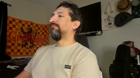 devilPup75 online show from December 16, 5:07 pm