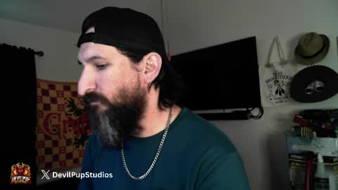 devilPup75 online show from April 8, 3:56 pm