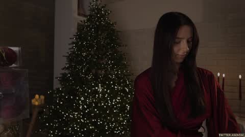 Snapshot of asensse chatting on December 22, 8:36 pm Call me Ann online show from December 22, 8:36 pm