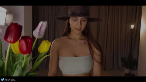 Snapshot of asensse chatting on March 7, 7:16 pm Call me Ann online show from March 7, 7:16 pm