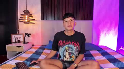 ash_russell online show from January 7, 7:38 pm