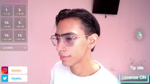 Ash online show from December 18, 2:45 pm