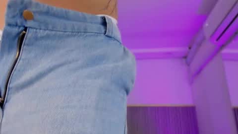 ash_valentine online show from March 3, 7:53 pm