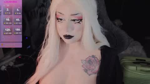 Snapshot of asha_nekooo chatting on November 9, 11:47 pm Sasha next stream December 4st at 0000- 0030 am German time online show from November 9, 11:47 pm