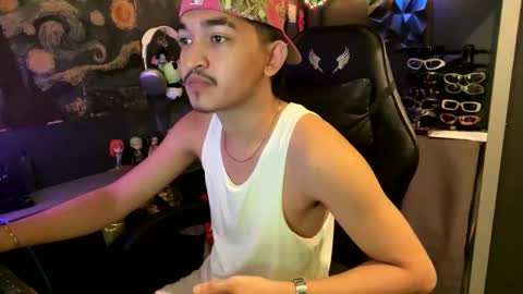 Ash Cross online show from December 1, 12:21 pm