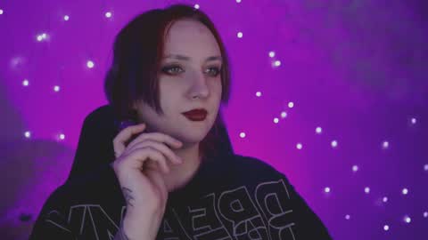 Snapshot of asheluck chatting on December 22, 2:39 am AshleyAshe online show from December 22, 2:39 am