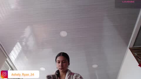 Snapshot of ashely_ryan24 chatting on February 15, 4:56 pm Ashley And Ryan online show from February 15, 4:56 pm