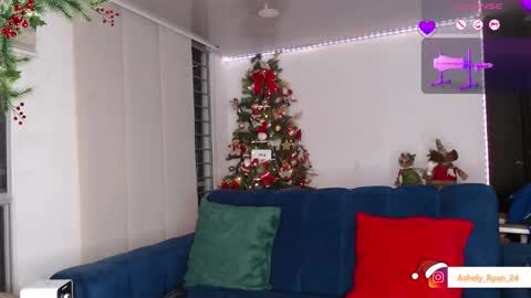 Snapshot of ashely_ryan24 chatting on December 14, 1:22 am Ashley And Ryan online show from December 14, 1:22 am