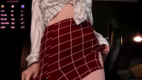 Snapshot of ashhasmy chatting on October 15, 1:00 pm Ash online show from October 15, 1:00 pm