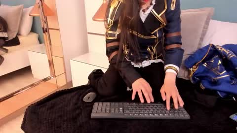 Ashkoreh online show from October 31, 6:42 pm