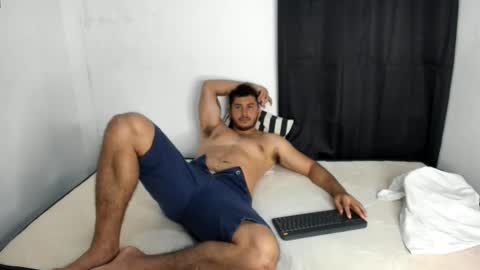 Snapshot of ashlan_king chatting on October 6, 7:44 pm ashlan_king online show from October 6, 7:44 pm