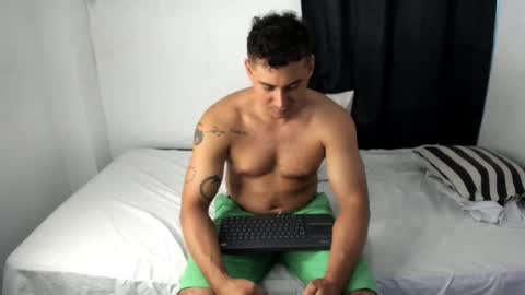 Snapshot of ashlan_king chatting on October 13, 7:14 pm ashlan_king online show from October 13, 7:14 pm