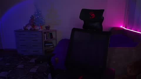 Snapshot of ashley__cooper__ chatting on January 23, 6:49 am Yasmina online show from January 23, 6:49 am