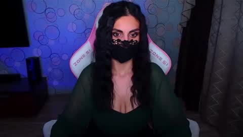 Snapshot of ashley__cooper__ chatting on December 5, 3:26 am Yasmina online show from December 5, 3:26 am