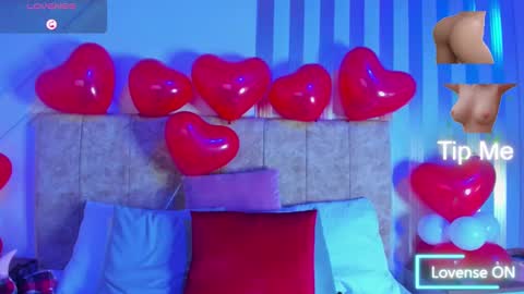 Snapshot of ashley__foxx_ chatting on February 14, 6:40 pm ashley online show from February 14, 6:40 pm