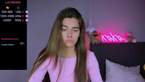 Ashley online show from November 20, 6:18 pm