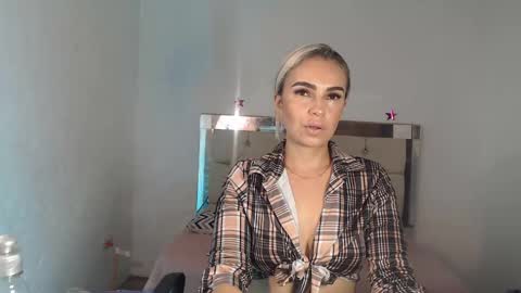 ashley__tylor online show from February 23, 2:18 am