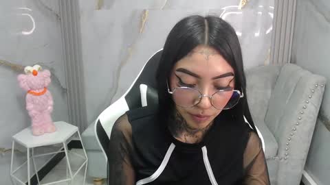 ashley_blum_v online show from October 25, 8:03 pm