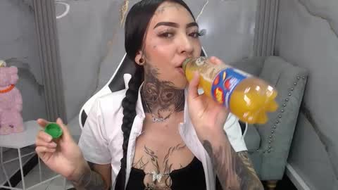 ashley_blum_v online show from November 6, 8:10 pm