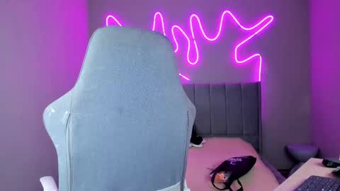 ASHLEY online show from October 10, 6:45 am