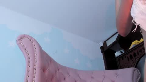 Snapshot of ashley_fresita chatting on February 18, 8:59 am ASHLEY online show from February 18, 8:59 am