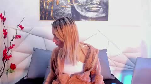 ashley_miller26 online show from March 10, 11:32 am