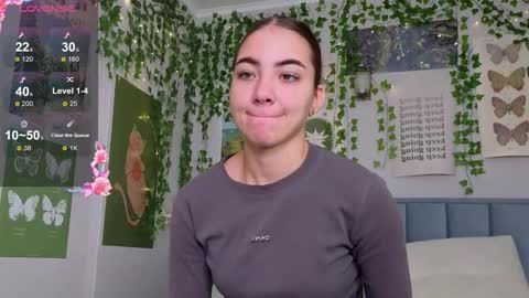 Ashle online show from December 2, 4:07 am